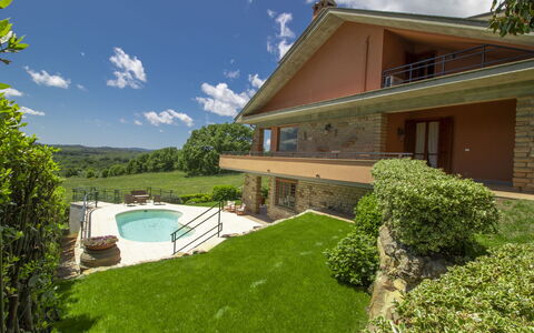 Villa Carolina: Pianta, Costruzione, Nube, Cielo, Acqua, Proprietà, Albero, Lotto, Shade, Piscina