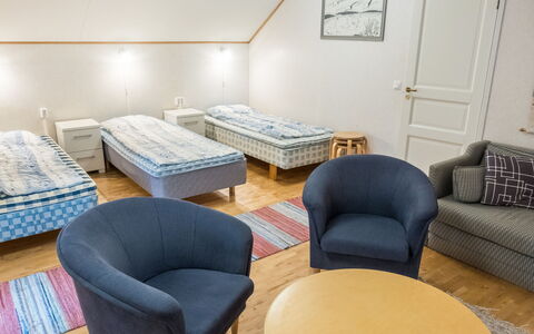 Kevinlevi: Letto, Mobilia, Camera Da Letto, Interior Design, Bedding, Lenzuolo, Pavimentazione, Legna, Pavimento, Camera
