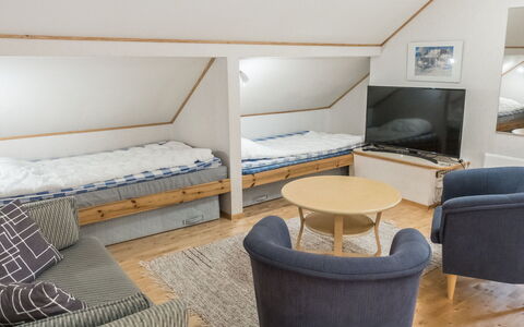 Kevinlevi: Letto, Mobilia, Camera Da Letto, Interior Design, Bedding, Lenzuolo, Pavimentazione, Legna, Pavimento, Camera