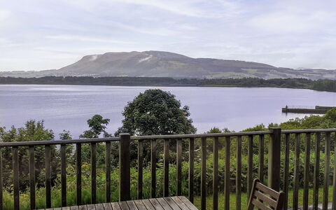 Loch Leven Lodge 12: Nube, Acqua, Cielo, Pianta, Proprietà, Natura, Lago, Recinzione, Legna, Costiera E Morfologie Oceanic