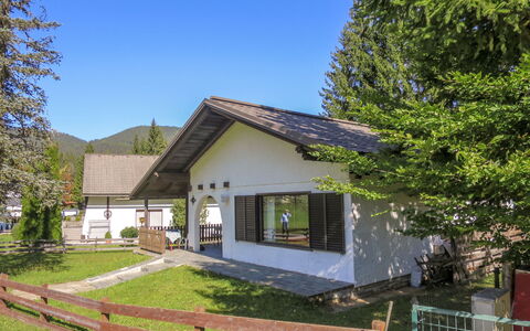 Chalet Bodental 28: Pianta, Cielo, Costruzione, Proprietà, Finestra, Albero, Casa, Lotto, Recinzione, Villetta