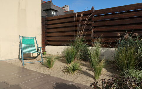 Les Dunes: Pianta, Proprietà, Cielo, Costruzione, Manto Stradale, Recinzione, Legna, Architettura, Shade, Erba