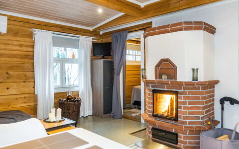 Renkitupa: Legna, Interior Design, Soffitto, Casa, Mobilia, Casa, Pavimentazione, Camera, Villetta, Log Cabin