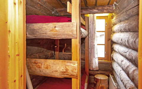 Kelosyväri 17: Legna, Pavimentazione, Pavimento, Mobilia, Pavimento In Legno, Interior Design, Letto A Castello, Camera, Color Legno, Latifoglie