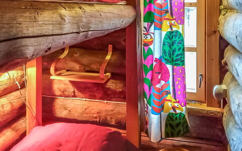 Kelosyväri 17: Legna, Pavimentazione, Pavimento, Mobilia, Pavimento In Legno, Interior Design, Letto A Castello, Camera, Color Legno, Latifoglie