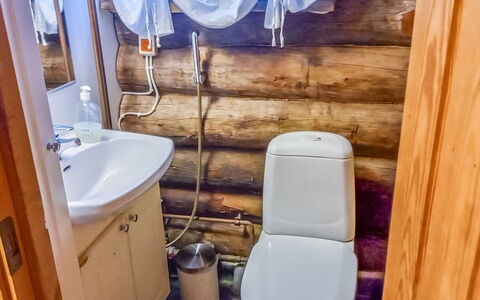 Kelosyväri 17: Legna, Pavimentazione, Pavimento, Mobilia, Pavimento In Legno, Interior Design, Letto A Castello, Camera, Color Legno, Latifoglie