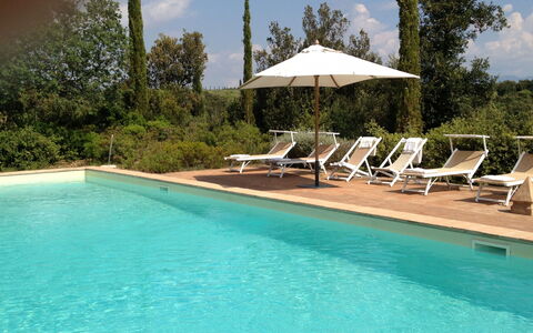 Lavacchio 10: Acqua, Cielo, Nube, Proprietà, Piscina, Pianta, Natura, Azzurro, Albero, Ombrello