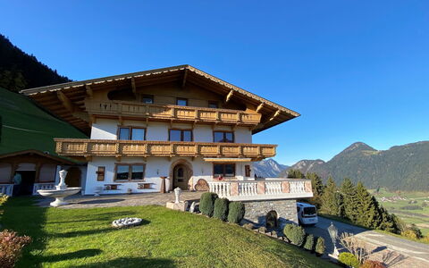 Manuel: Cielo, Pianta, Costruzione, Montagna, Proprietà, Finestra, Casa, Highland, Albero, Lotto