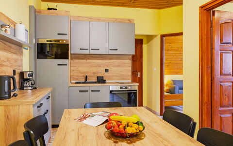 Jókai: Interior Design, Mobilia, Legna, Pavimentazione, Pavimento, Soffitto, Controsoffitto, Cucina, Camera, Cabinetry