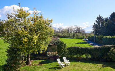 Cottage al Lago 117.2: Cielo, Montagna, Giorno, Costruzione, Pianta, Paesaggio Naturale, Casa, Vegetazione, Highland, Albero