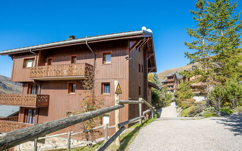 Marmottes A6: Neve, Cielo, Montagna, Finestra, Nube, Costruzione, Casa, Pendenza, Albero, Villetta
