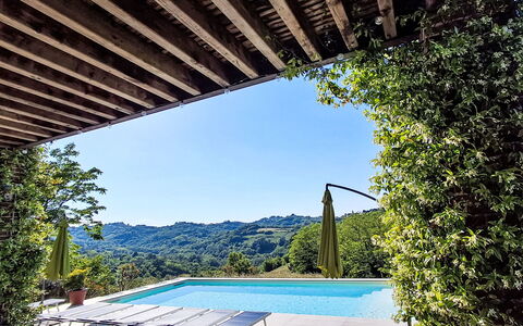 Sant'Evasio: Blu, Piscina, Mobili Da Esterno, Shade, Eco Hotel, Ricorrere, Tempo Libero, Giardino, Sedia, Landscaping