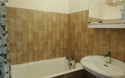 Le Super Venosc: Bagno, Proprietà, Piastrella, Camera, Parete, Rubinetto, Interior Design, Architettura, Bagno Accessorio, Idraulico Fixture