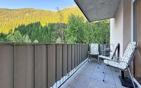 Apart Annabell: Shade, Balcone, Sedia, Per Finestre, Mobili Da Esterno, Alpi, Illuminazione Diurna, Finestra Trattamento, Recinzione
