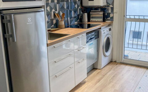 Hossegor 355: Cabinetry, Controsoffitto, Elettrodomestico Da Cucina, Cucina Stufa, Cucina, Elettrodomestico, Legna, Forno A Microonde, Stufa, Pavimentazione