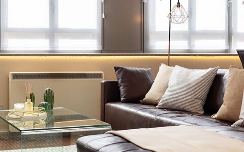 Lawrence House: Proprietà, Costruzione, Mobilia, Comfort, Finestra, Legna, Interior Design, Tessile, Soggiorno