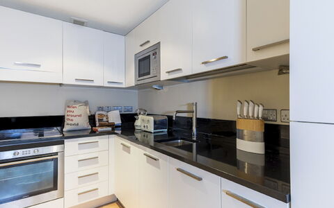 Sir Jl: Controsoffitto, Cabinetry, Proprietà, Elettrodomestico Da Cucina, Cucina, Cucina Stufa, Elettrodomestico, Legna, Costruzione, Interior Design