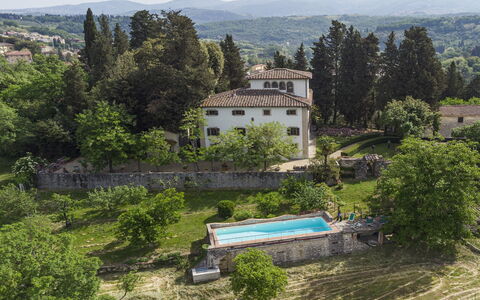 Villa Vigliano: Pianta, Costruzione, Comunita 'Impianto, Finestra, Albero, Paesaggio Naturale, Lotto, Vegetazione, Casa, Montagna