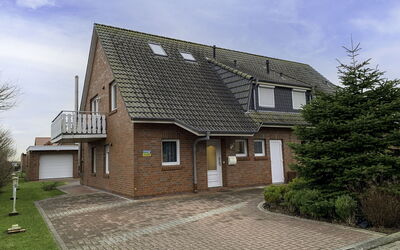 Norddeich 590: Nube, Pianta, Cielo, Costruzione, Proprietà, Finestra, Albero, Casa, Lotto, Manto Stradale