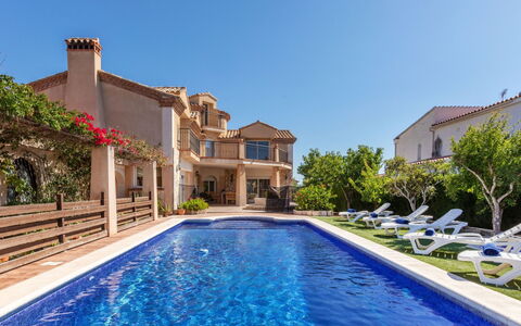 Villa Cantos: Zona Residenziale, Piscina, Estate, Casa, Dimora, Villa, Ricorrere, Tempo Libero, Hacienda, Landscaping