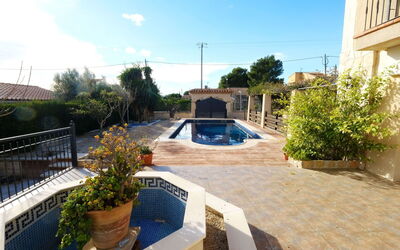 Villa Cantos