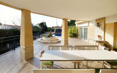 Villa Cantos