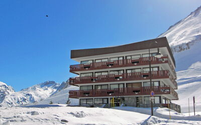 Tignes 220: Cielo, Neve, Giorno, Proprietà, Montagna, Costruzione, Pendenza, Finestra, Congelamento, Paesaggio
