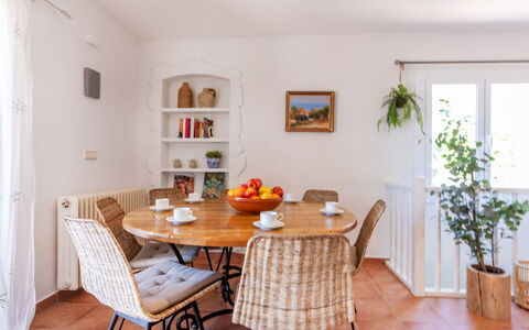 El Suro: Mobilia, Interior Design, Tavolo, Sedia, Legna, Pavimentazione, Cucina & Sala Da Pranzo Tavolo, Sala Da Pranzo, Camera, Pavimento