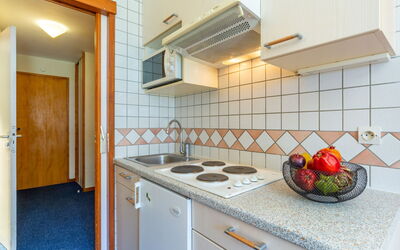 Chalet Club (Val Claret) 397.1: Controsoffitto, Cabinetry, Proprietà, Costruzione, Cucina Stufa, Cucina, Elettrodomestico Da Cucina, Stufa A Gas, Piano Cottura, Lavandino Della Cucina