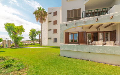 Carabela Front Beach & Pool