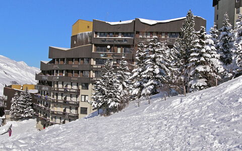 Les Menuires 500: Cielo, Costruzione, Neve, Casa, Pendenza, Montagna, Biome, Urban Design, Congelamento, Paesaggio