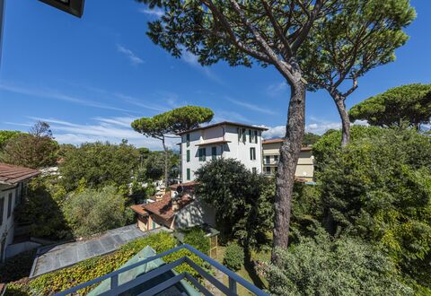 Residenza Morin: Cielo, Nube, Costruzione, Giorno, Proprietà, Pianta, Finestra, Azzurro, Botanica, Albero