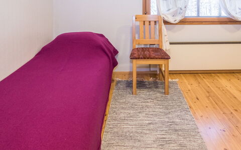 Mänty: Pavimentazione, Pavimento, Legna, Interior Design, Pavimento In Legno, Letto, Camera Da Letto, Mobilia, Camera, Lenzuolo