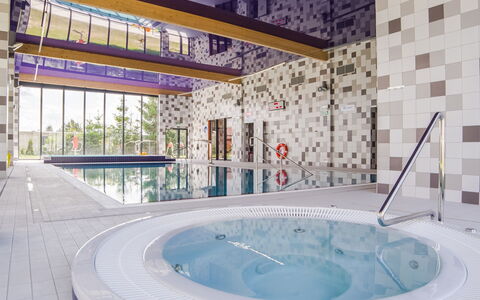 Pięć Mórz: Acqua, Giorno, Proprietà, Luce, Azzurro, Blu, Piscina, Architettura, Costruzione, Interior Design