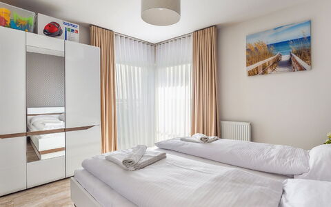 Pięć Mórz: Proprietà, Mobilia, Costruzione, Comfort, Azzurro, Legna, Telaio Del Letto, Interior Design, Illuminazione