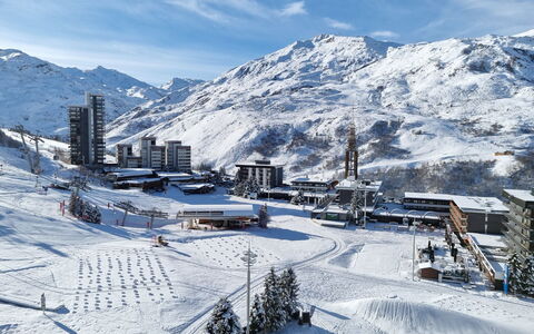 Les Menuires 410: Cielo, Neve, Montagna, Nube, Pendenza, Ricreazione All'Aperto, Congelamento, Paesaggio, Albero, Ricreazione