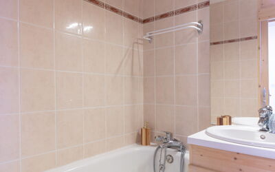 Alloggio:&nbsp;Brelin la Challe 832 400.17