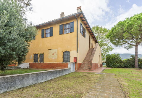 Holiday Home Giannella: Pianta, Costruzione, Proprietà, Cielo, Finestra, Albero, Nube, Lotto, Erba, Villetta