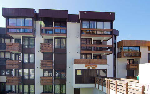 Le Roc de Peclet: Costruzione, Proprietà, Finestra, Cielo, Pianta, Urban Design, Legna, Condominio, Zona Residenziale, Palazzone
