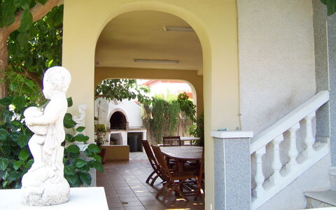 Villa Mar: Pianta, Costruzione, Shade, Interior Design, Albero, Sedia, Casa, Colonna, Porta, Arco