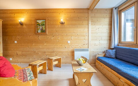 Val Thorens 550: Costruzione, Proprietà, Mobilia, Tavolo, Finestra, Legna, Casa, Comfort, Interior Design, Soggiorno