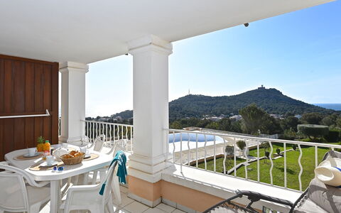Agay Village Cap Esterel 700: Appartamento, Balcone, Sedia, Villa, Attico