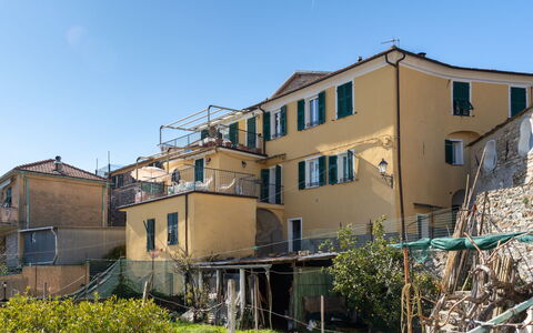 Vasia 26: Cielo, Nube, Cibo, Pianta, Tavola, Tavolo, Finestra, Montagna, Frutta, Legna
