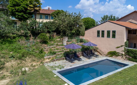 Cortazzone 200: Tavolo, Cielo, Mobilia, Tavola, Costruzione, Interior Design, Mobili Da Esterno, Portico, Shade, Sedia
