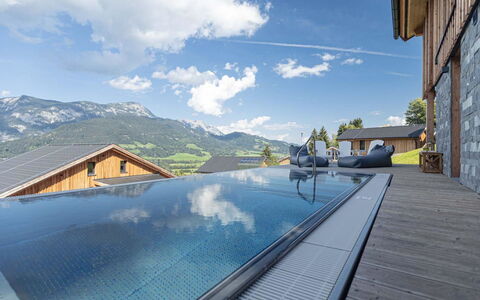 Haus 160: Nube, Cielo, Acqua, Costruzione, Giorno, Azzurro, Montagna, Piscina, Casa, Tempo Libero