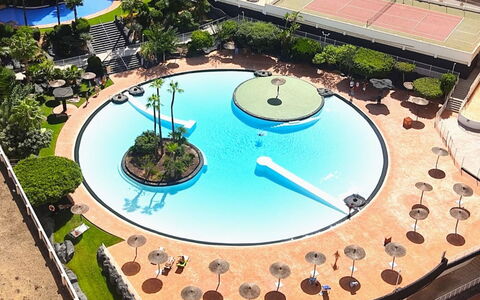 Torre San Marino (Vacance): Pianta, Acqua, Albero, Urban Design, Tempo Libero, Paesaggio, Immobiliare, Condominio, Città, Uso Misto