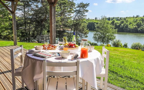Meyrignac-L'Eglise 110: Mobilia, Tavolo, Mobili Da Esterno, Sedia, Tavola, Cucina & Sala Da Pranzo Tavolo, Tavolo Esterno, Cibo, Tovaglia, Prima Colazione
