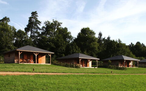 Meyrignac-L'Eglise 110: Pianta, Acqua, Proprietà, Mobilia, Costruzione, Tavolo, Finestra, Azzurro, Sedia, Interior Design
