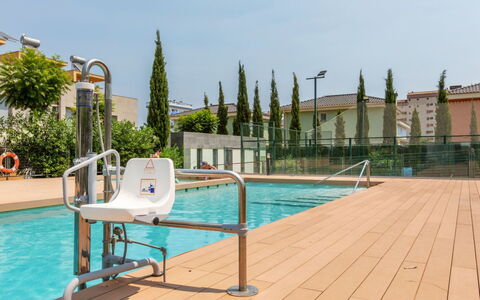 Residencial Oropesa - la Concha: Piscina, Centro Ricreativo, Macchina Per Allenamento, Mobili Da Esterno, Lettino