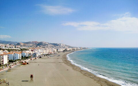 El Balcón de la Cala: Acqua, Cielo, Nube, Paesaggio Naturale, Spiaggia, Costiera E Morfologie Oceanic, Terreno, Albero, Orizzonte, Paesaggio